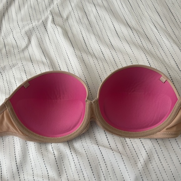 Strapless VS Pink Bra - Picture 2 of 3